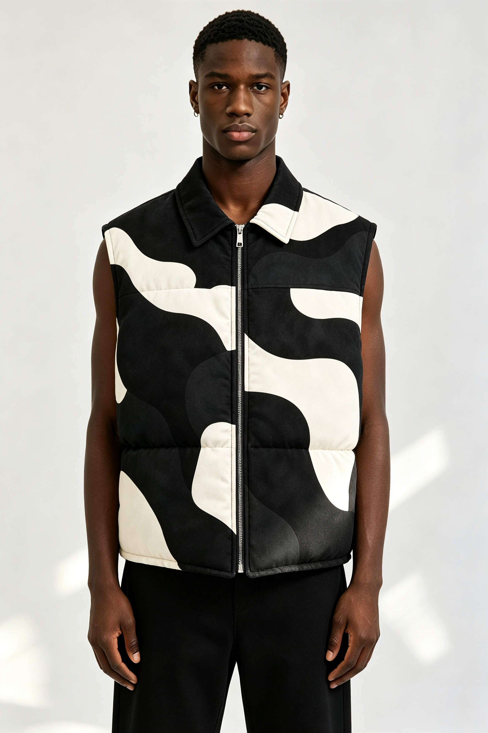 Custom Men Black White Abstract Camo Puffer Vest, Collared Zip Up Streetwear Quilted Gilet