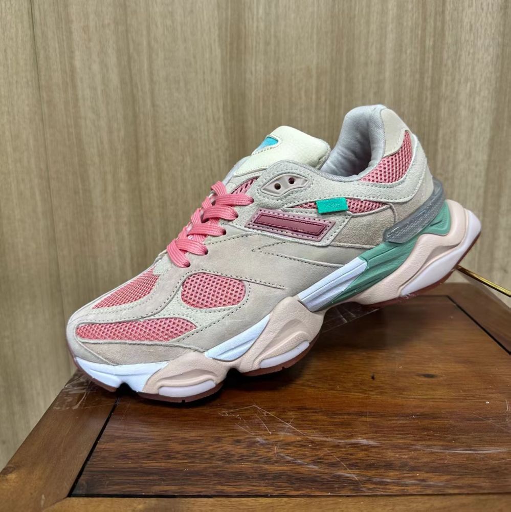 96 With shoe box