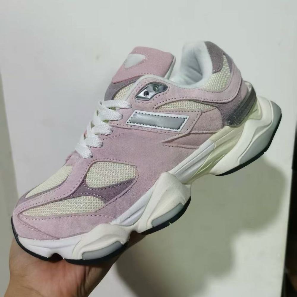 96 With shoe box