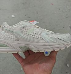 NB530 - Light Green White