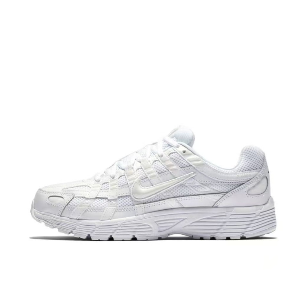 NIKE P6000