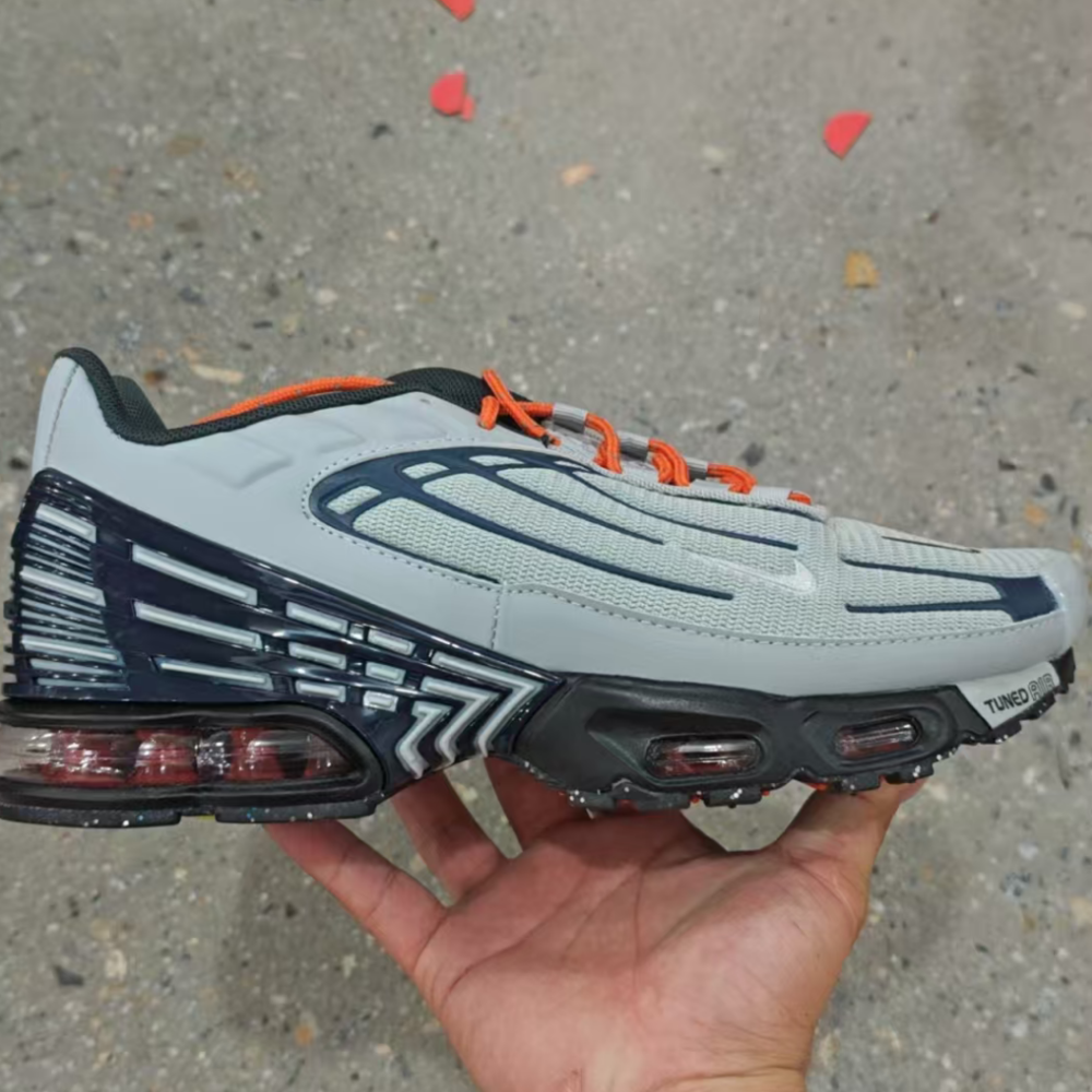 NIKE TN3