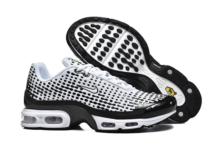NIKE TN7