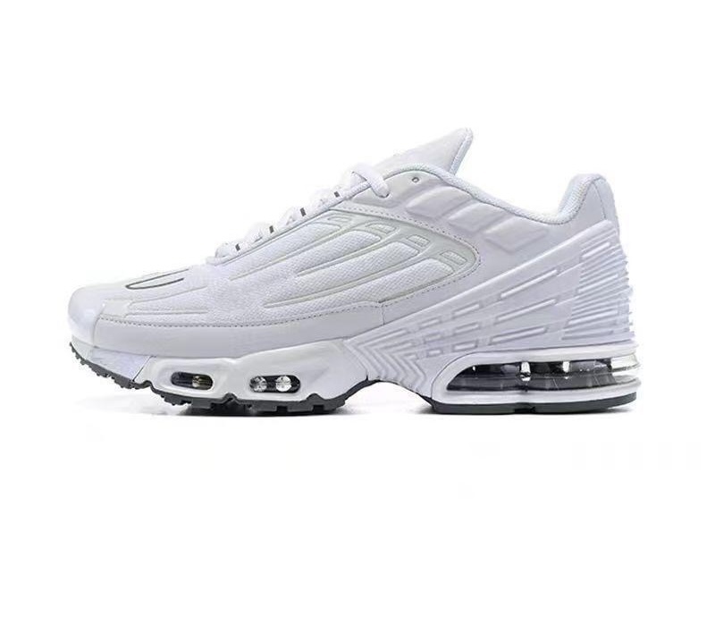 NIKE TN3