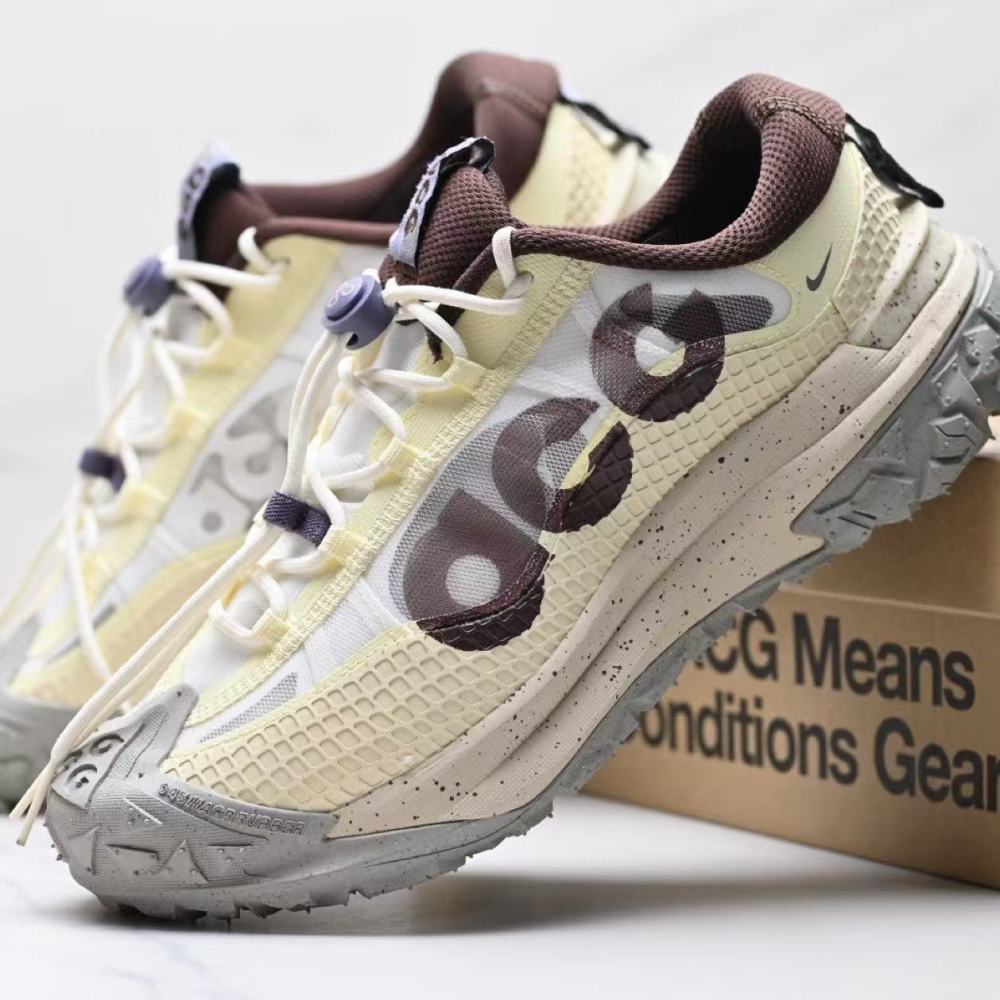 NIKE ACG mountain fly 2