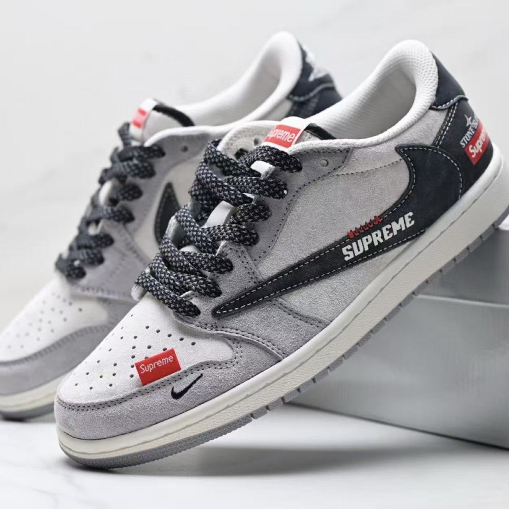 Nike Ts aj1