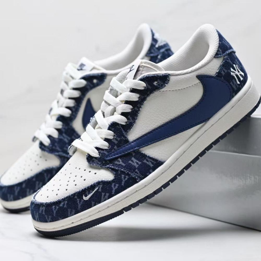 Nike Ts aj1