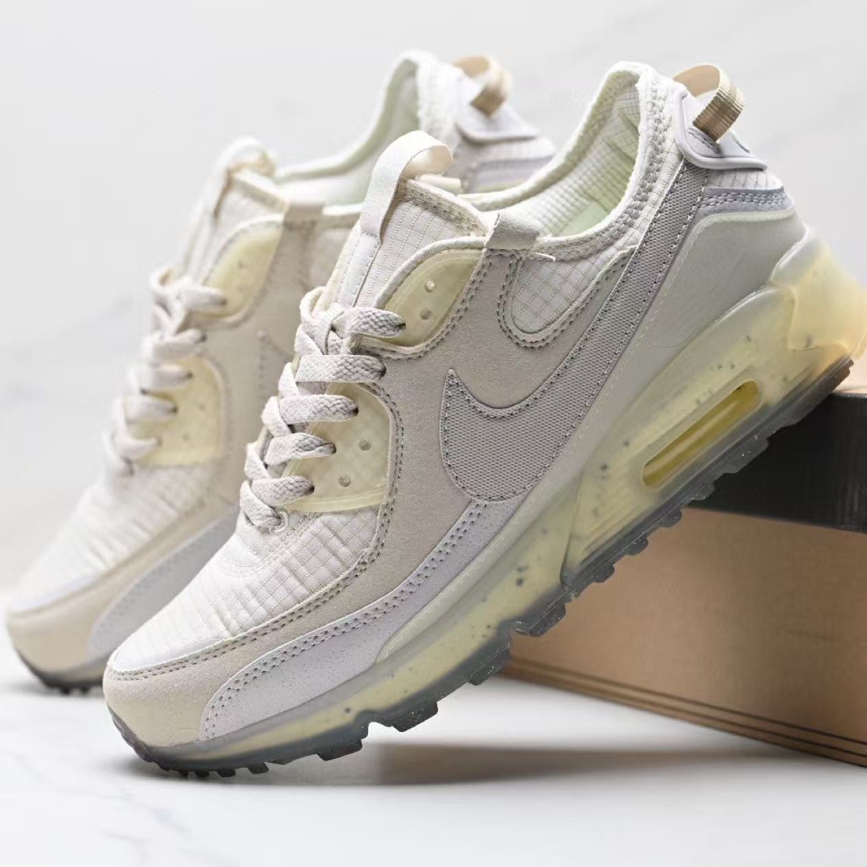 NIKE Terrascape 90