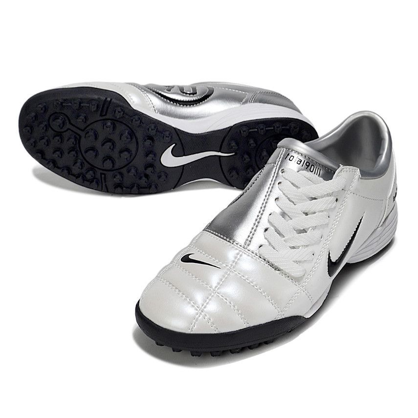 Nike Total 90