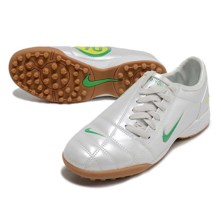 Nike Total 90
