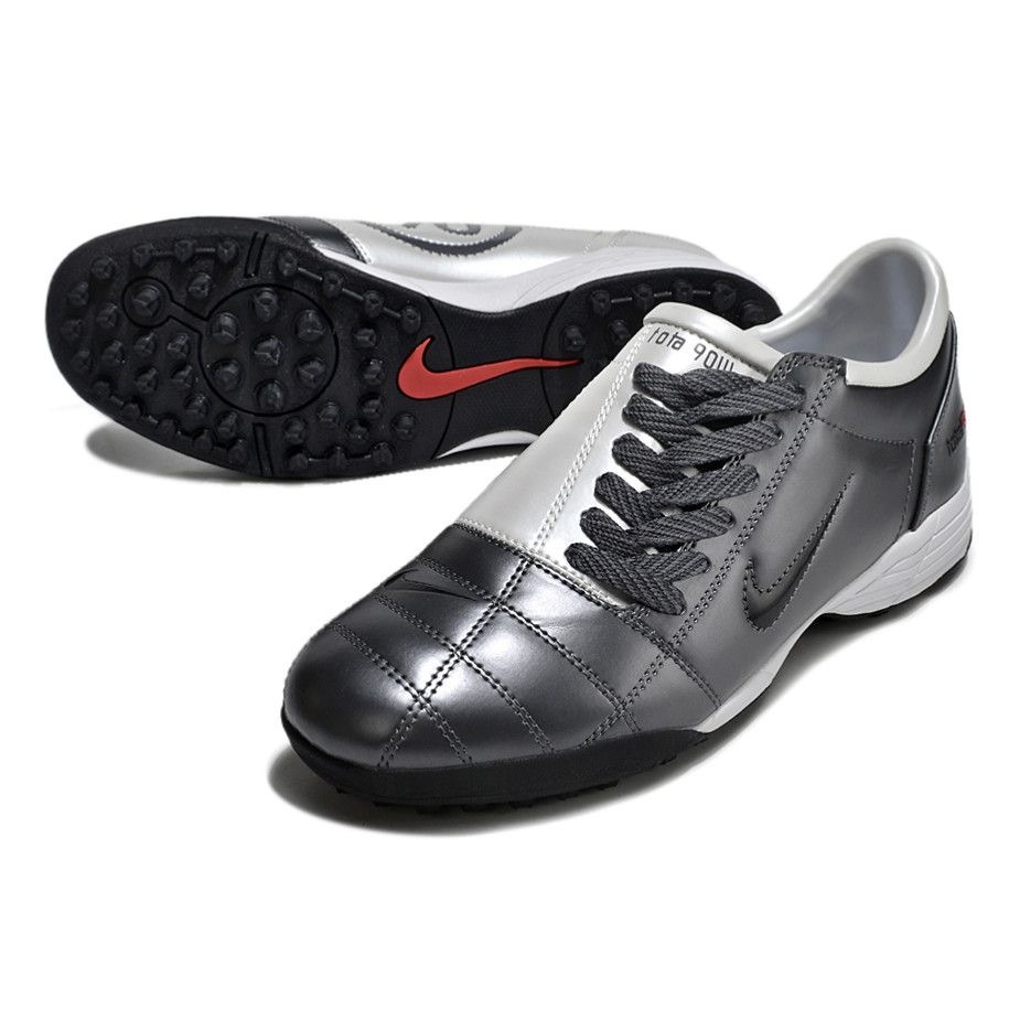 Nike Total 90