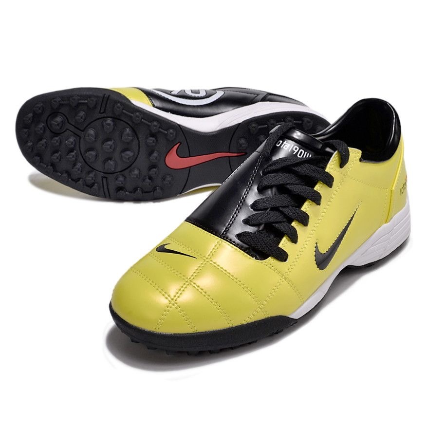 Nike Total 90