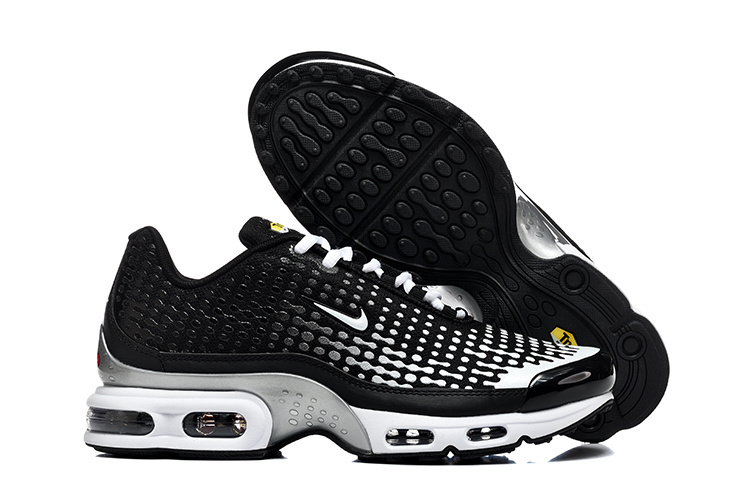 NIKE TN7