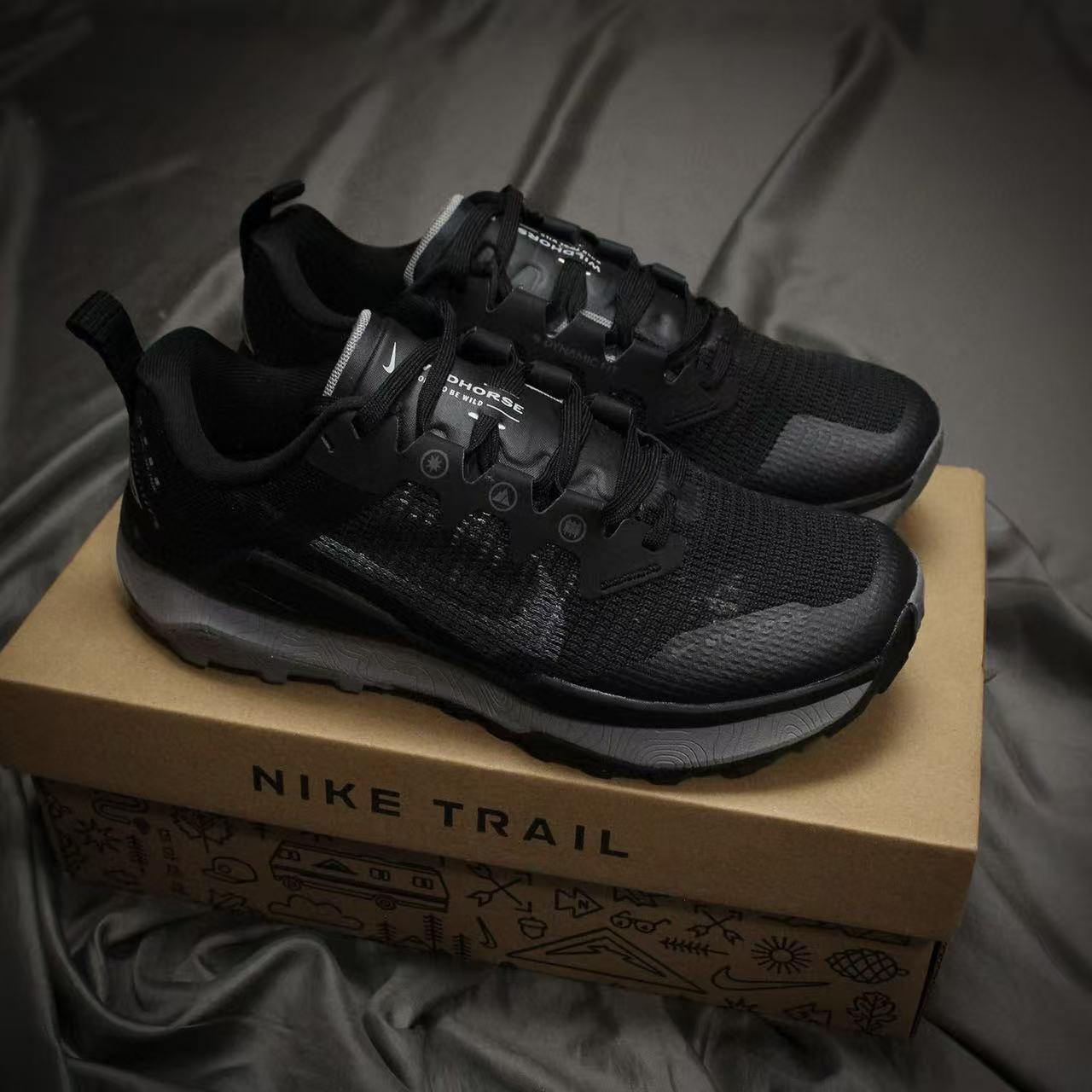 NIKE Wildhorse 8