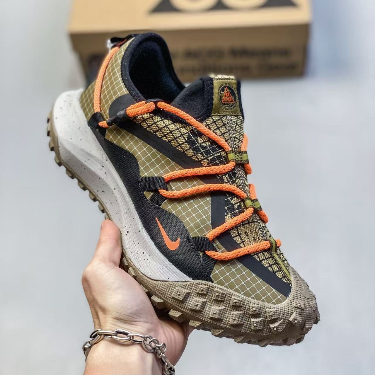 NIKE ACG mountain fly
