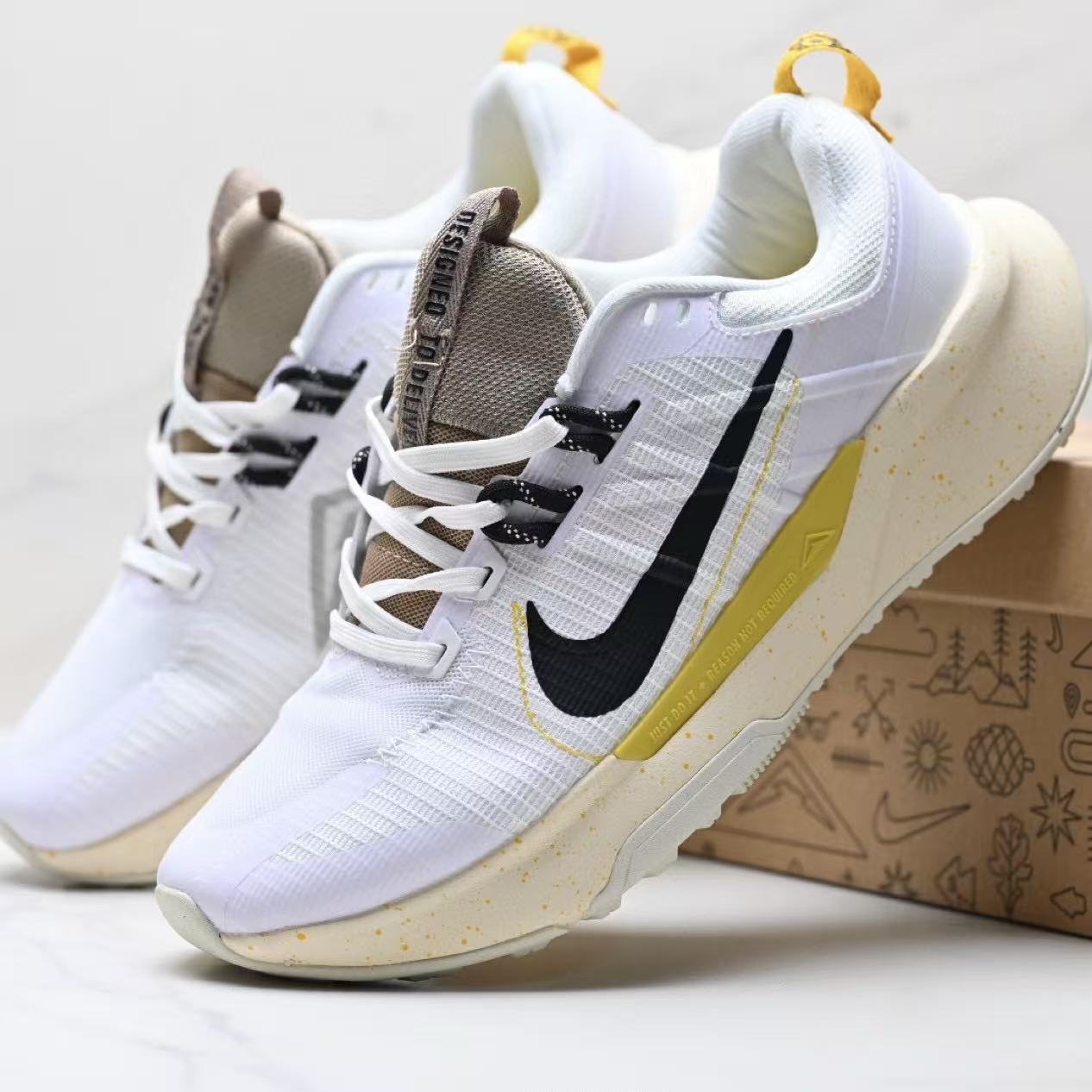 NIKE Juniper trail 2