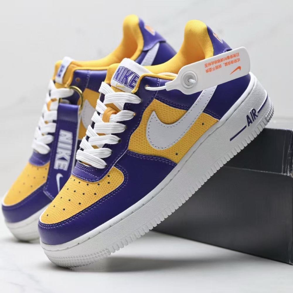NIKE Force 1‘07