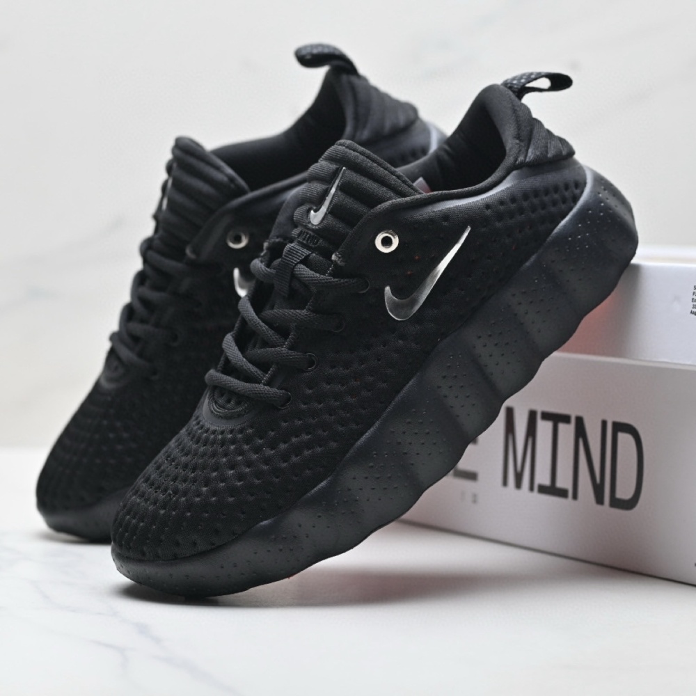 NIKE Mind 002