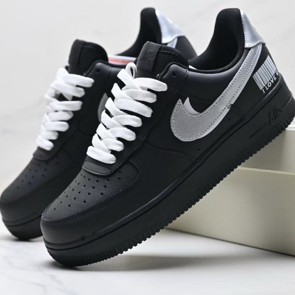 NIKE Force 1‘07