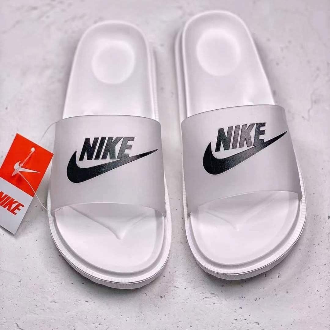 Nike Victori One Slide