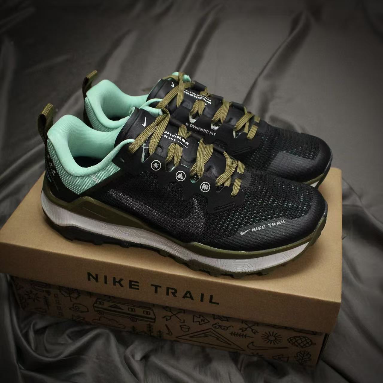 NIKE Wildhorse 8