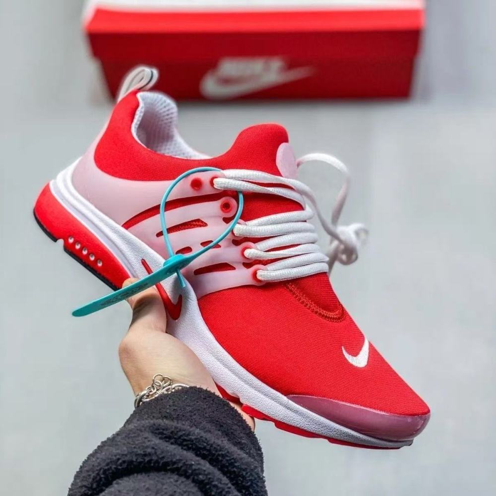 NIKE Air Presto