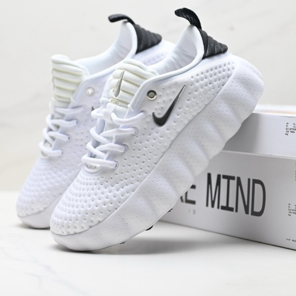 NIKE Mind 002