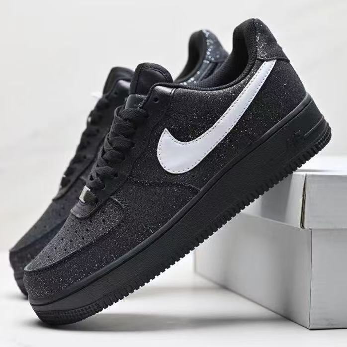 NIKE Force 1‘07