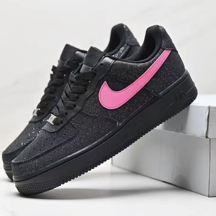 NIKE Force 1‘07
