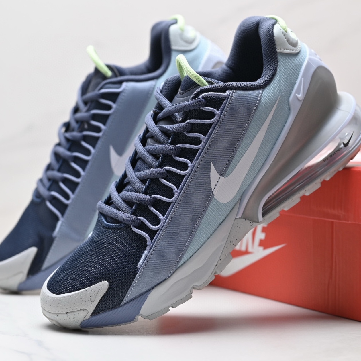 NIKE max Pulse