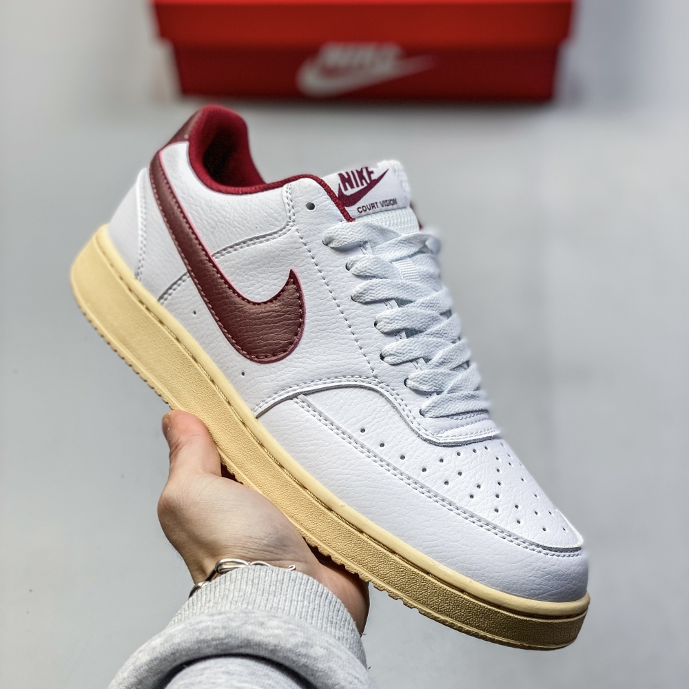 NIKE Court Vision Low