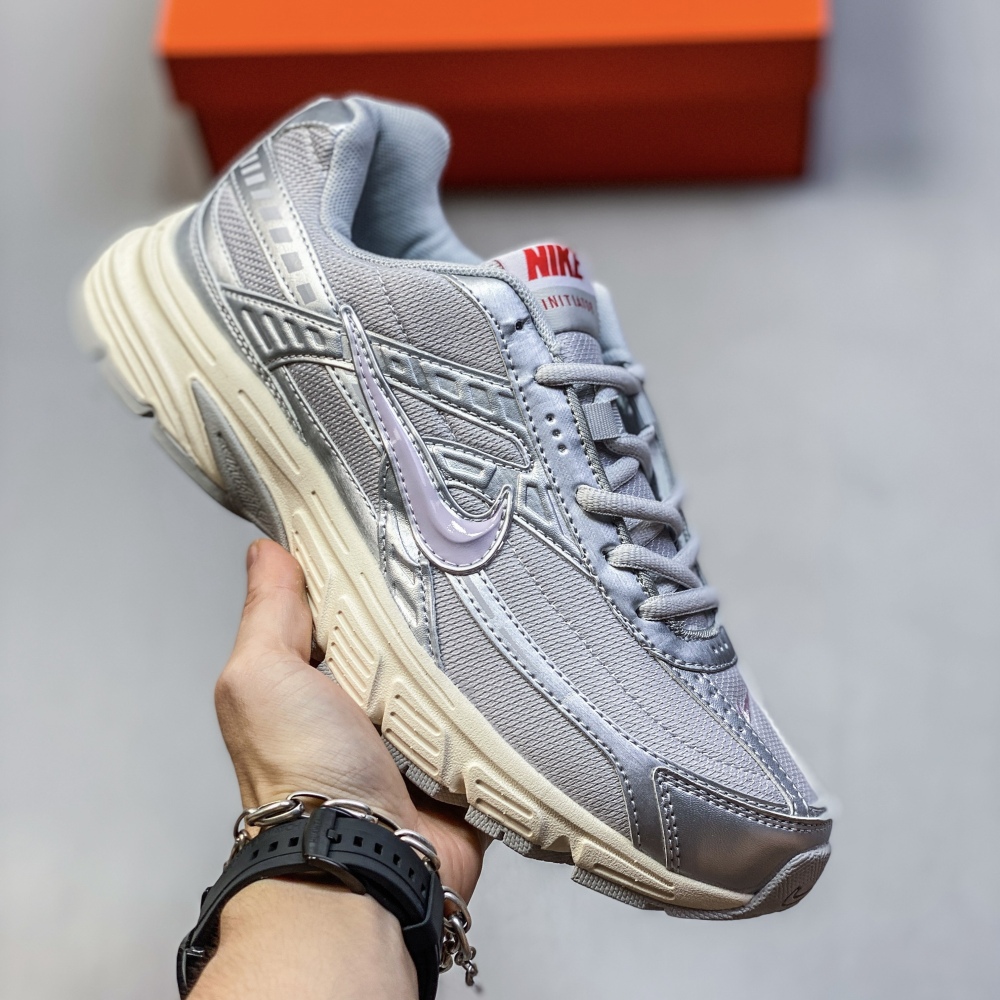 NIKE Initiator
