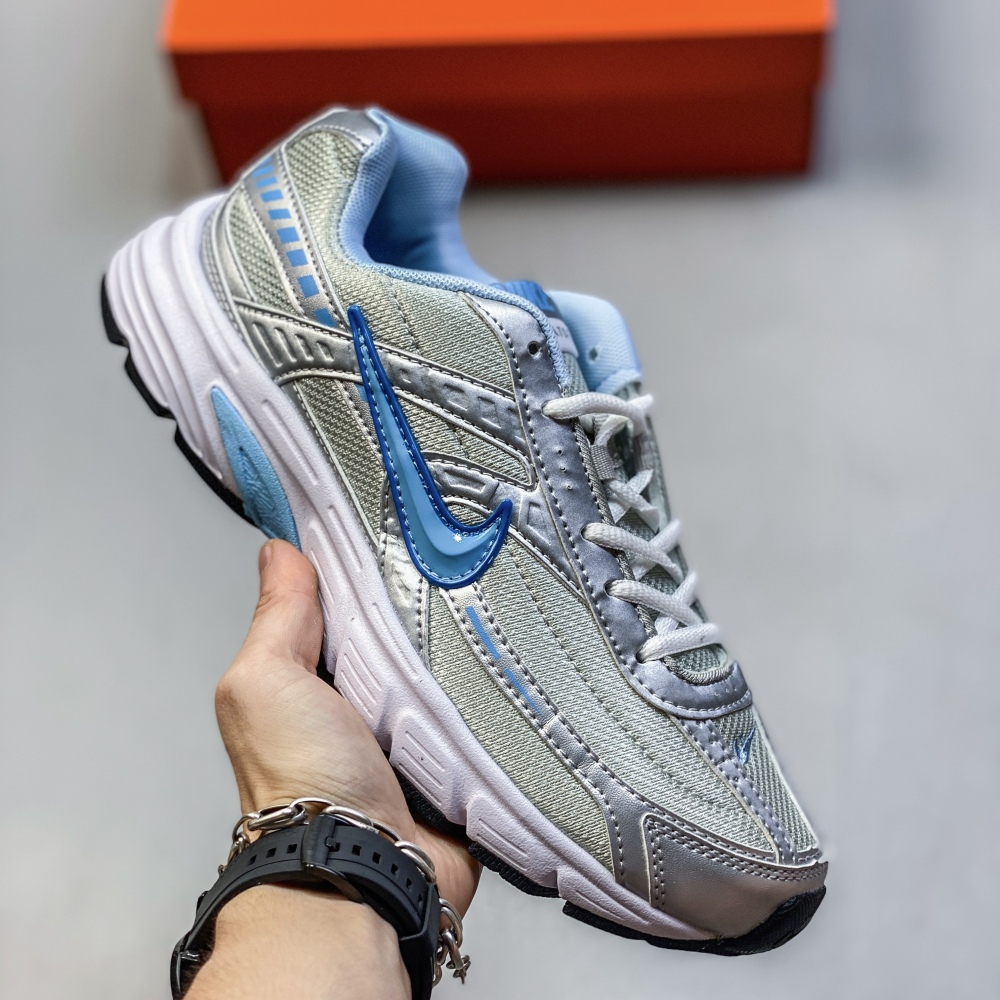 NIKE Initiator
