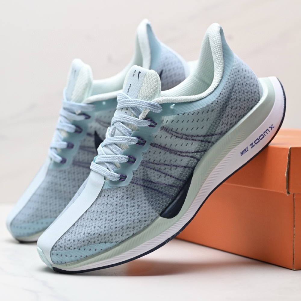 NIKE pegasus35