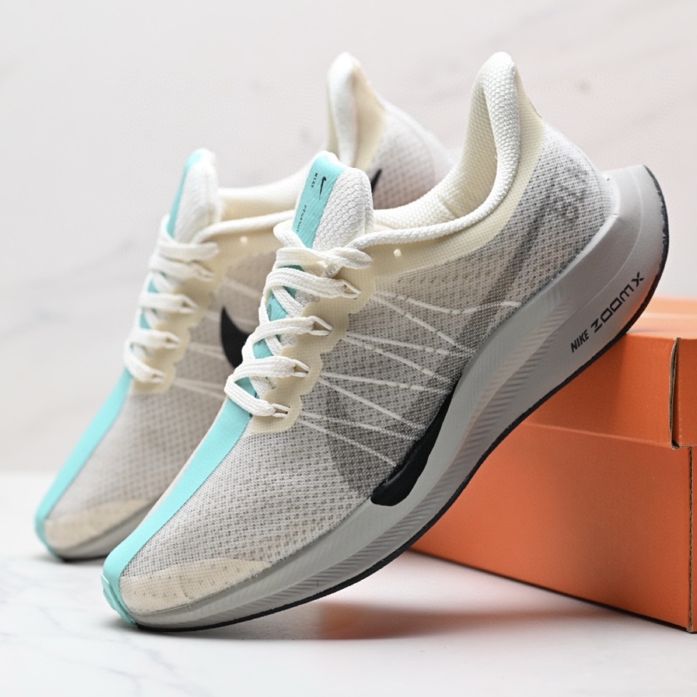 NIKE pegasus35
