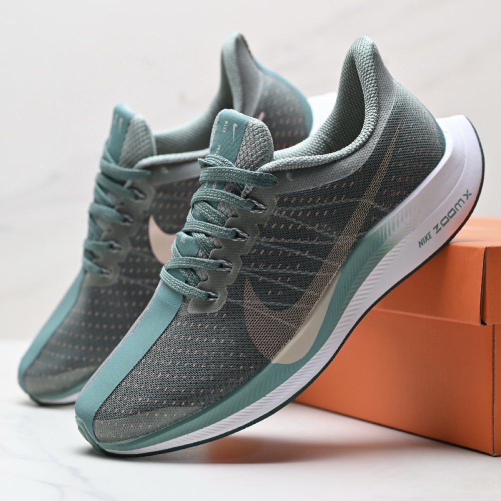 NIKE pegasus35