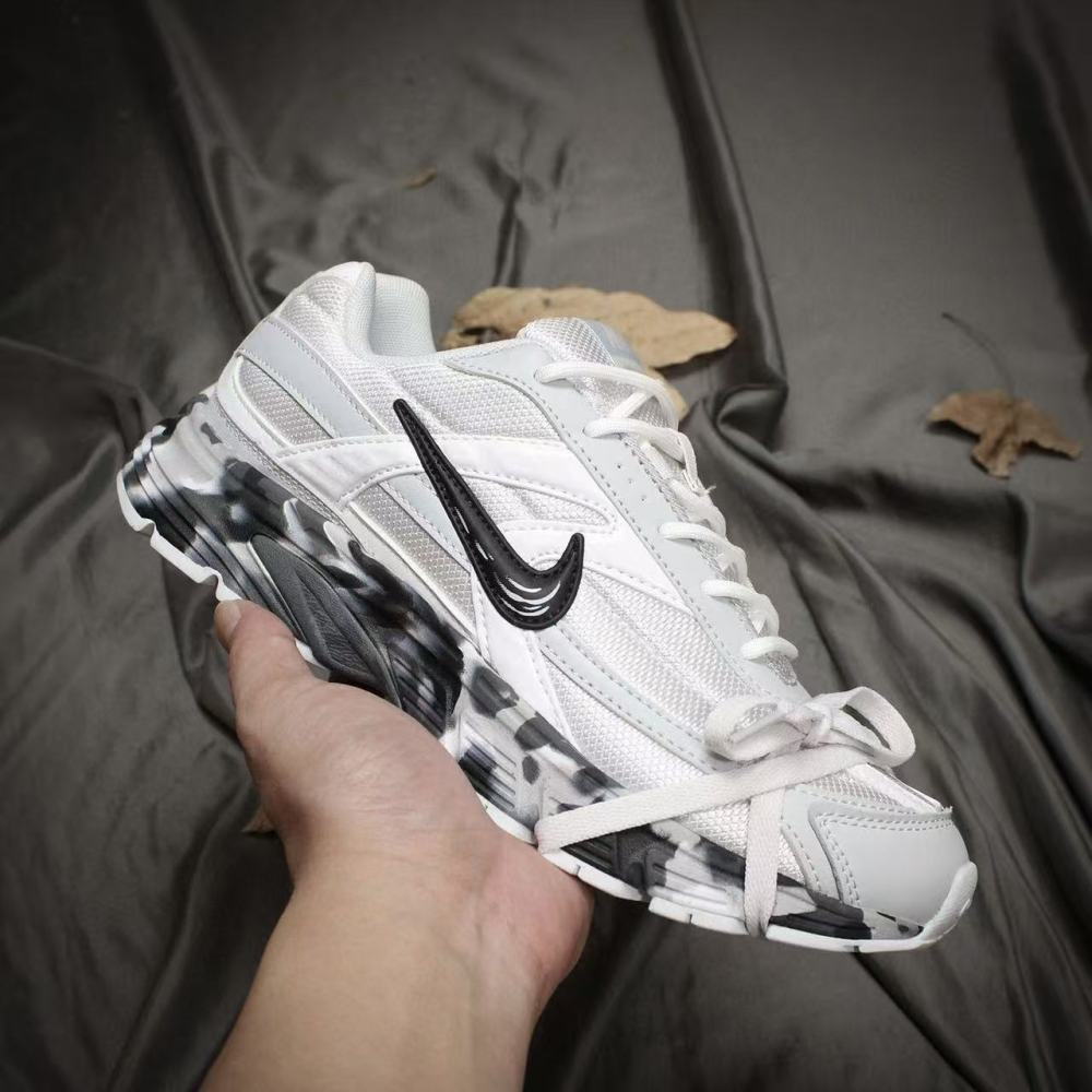 NIKE Initiator
