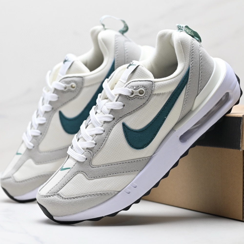 NIKE air max Dawn