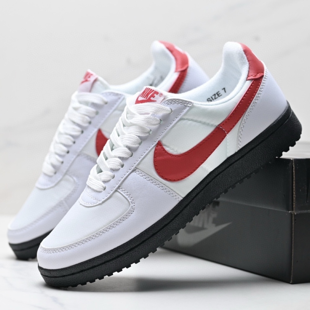 NIKE Field general 82