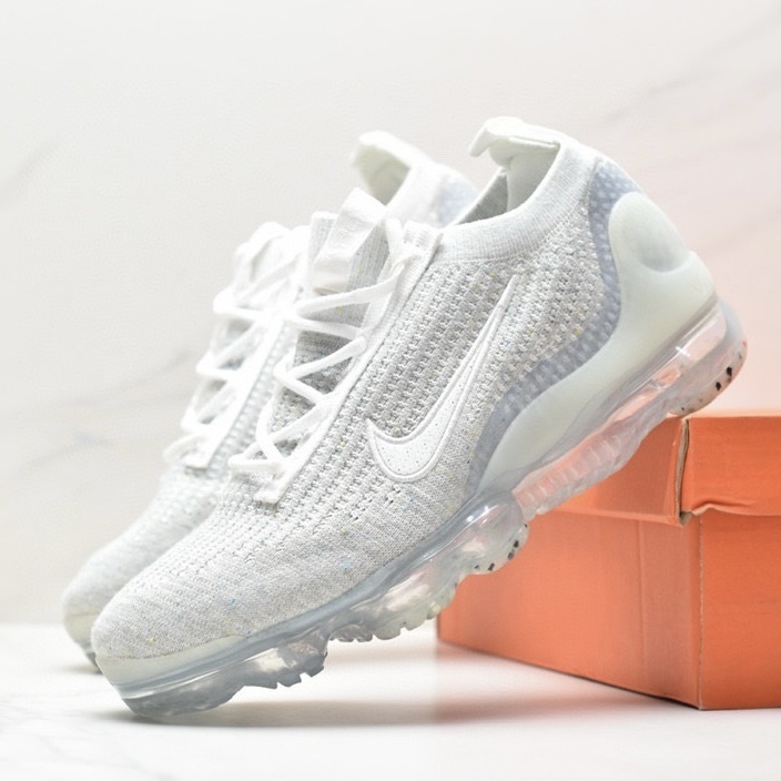 NIKE VaporMax 2021