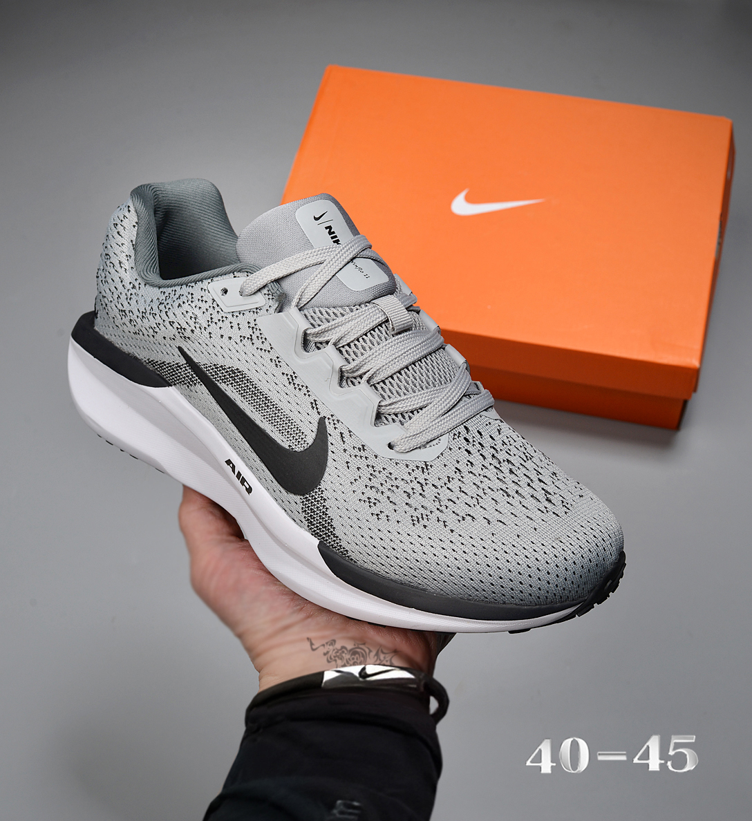 NIKE winflo11