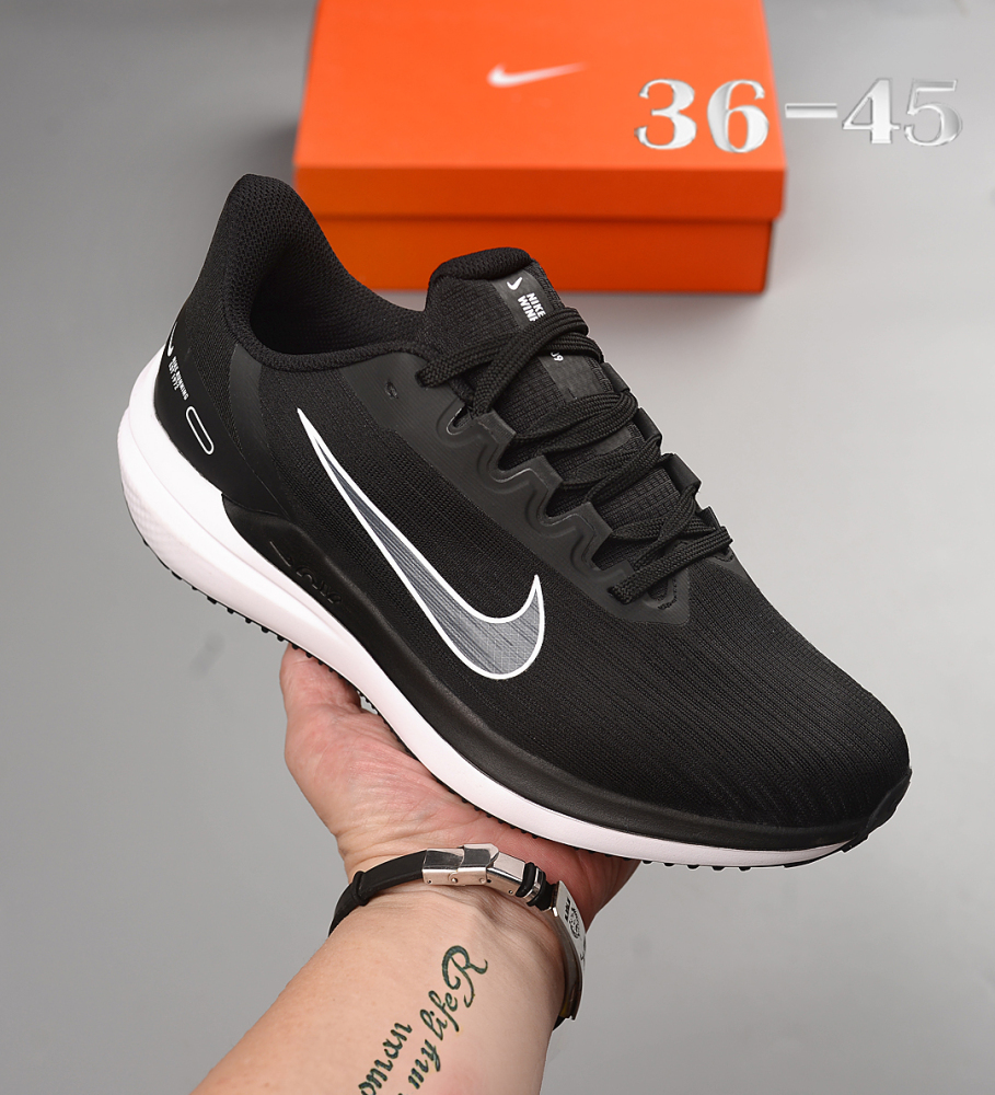 NIKE winflo9