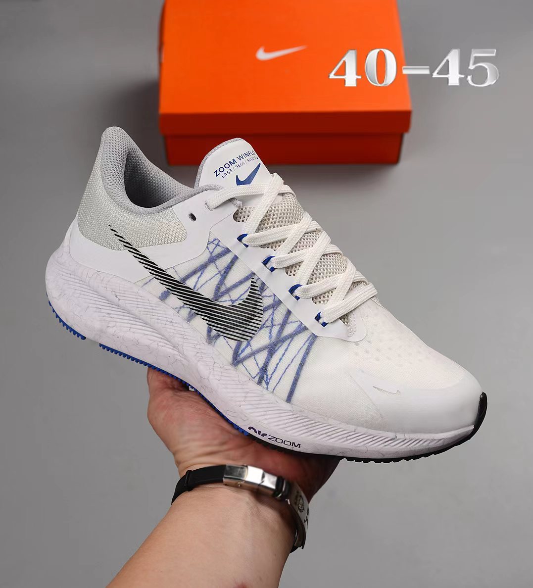 NIKE winflo8