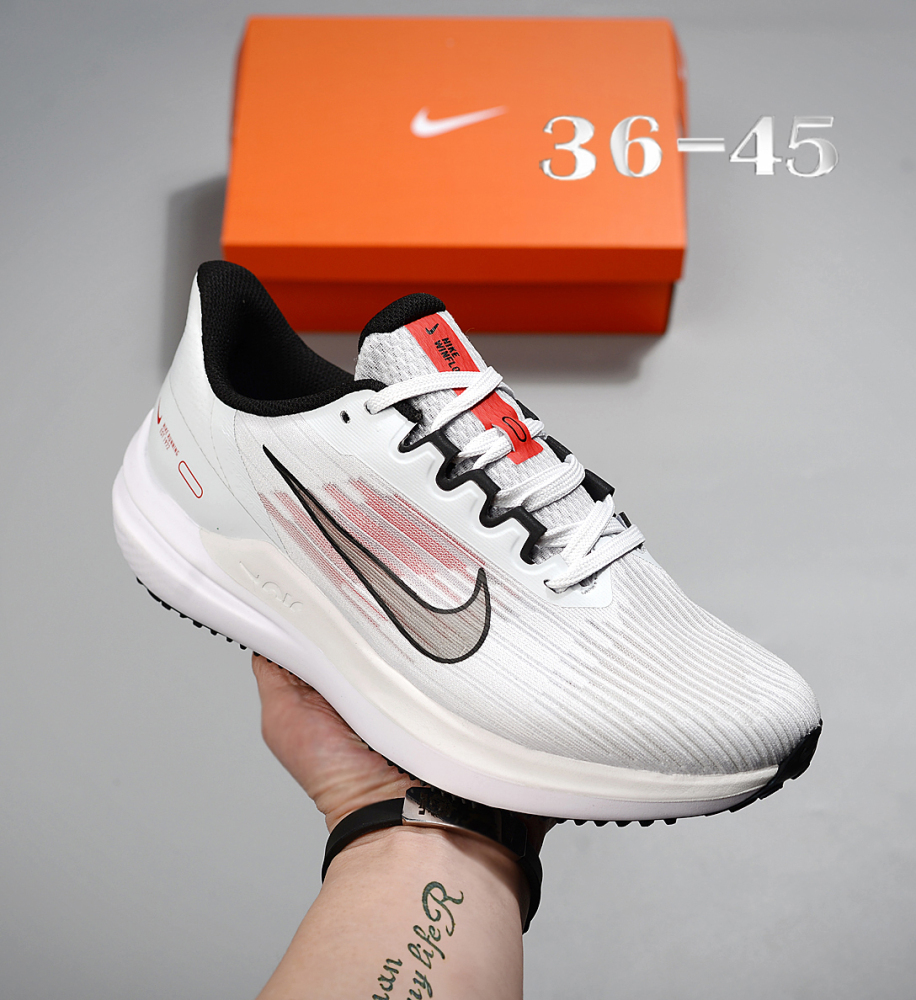 NIKE winflo9