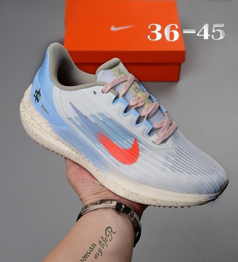 NIKE winflo9