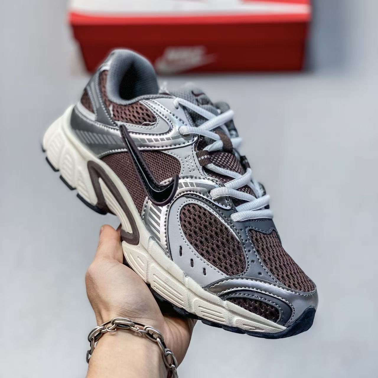 NIKE V5 RNR