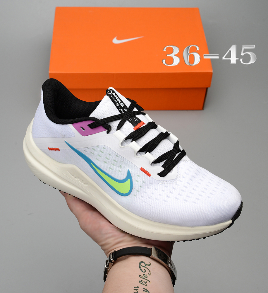 NIKE winflo10