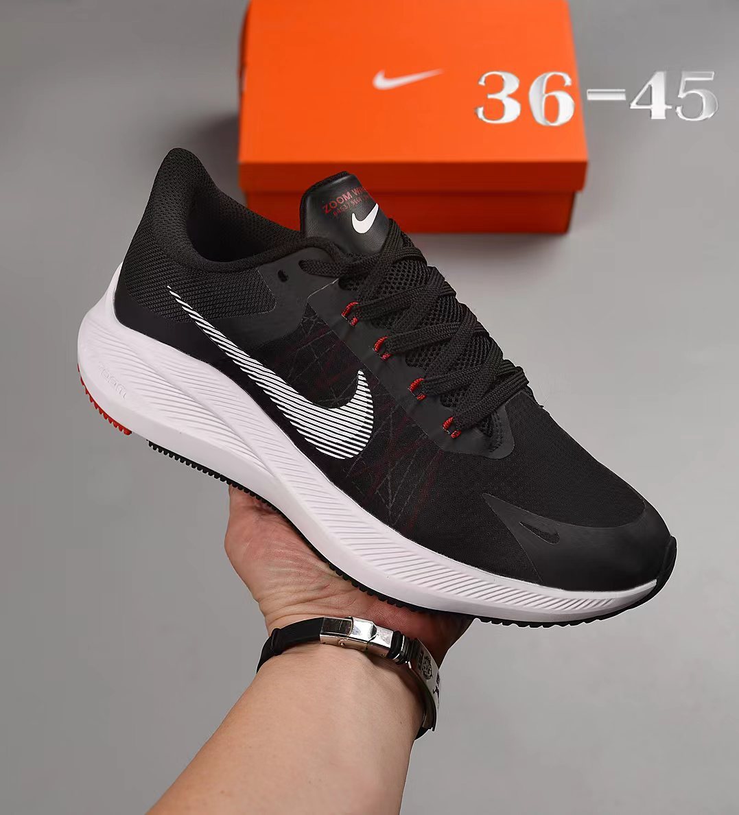 NIKE winflo8
