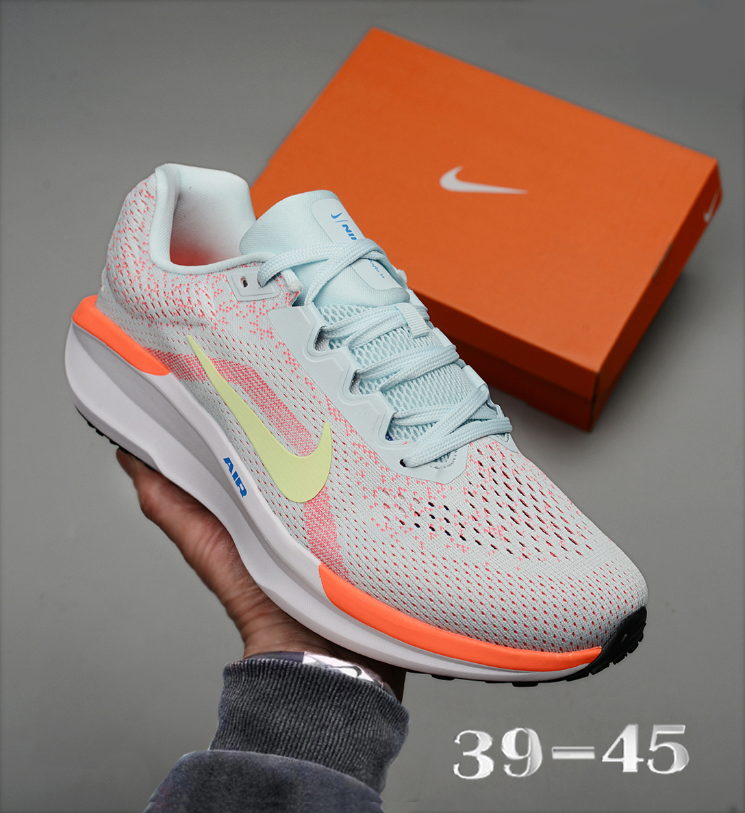 NIKE winflo11