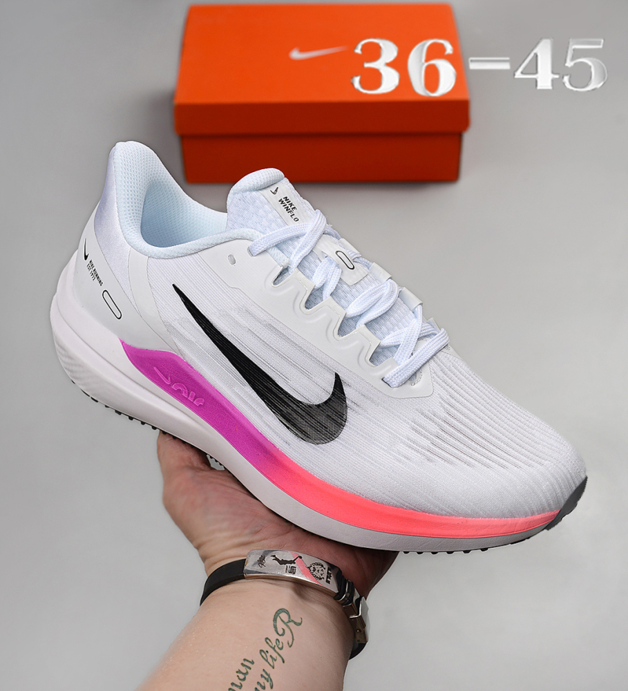 NIKE winflo9